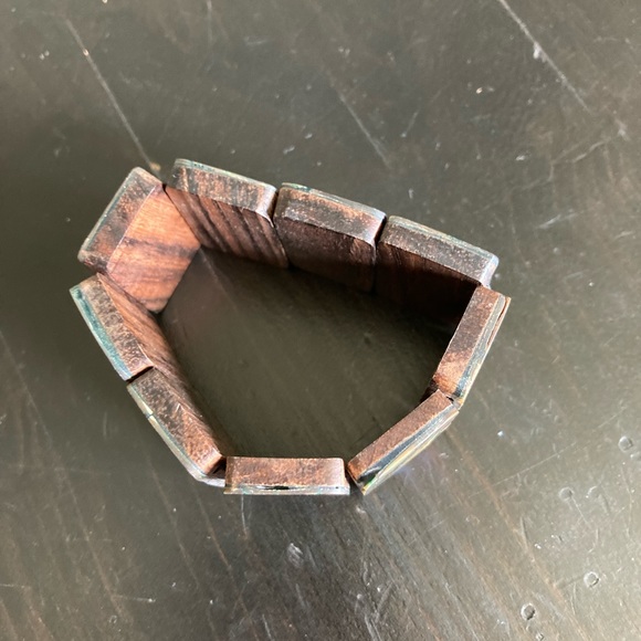 Wooden bracelet - Picture 3 of 6